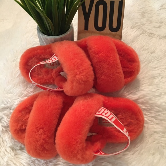 UGG Women's Fluff Yeah Slide Slippers - LIKE NEW CONDITION! - Picture 4 of 12